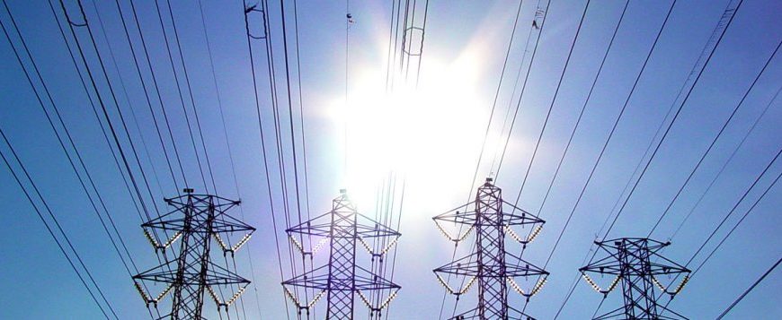 Empresa é condenada a pagar adicional de periculosidade a técnico por exposição à rede elétrica